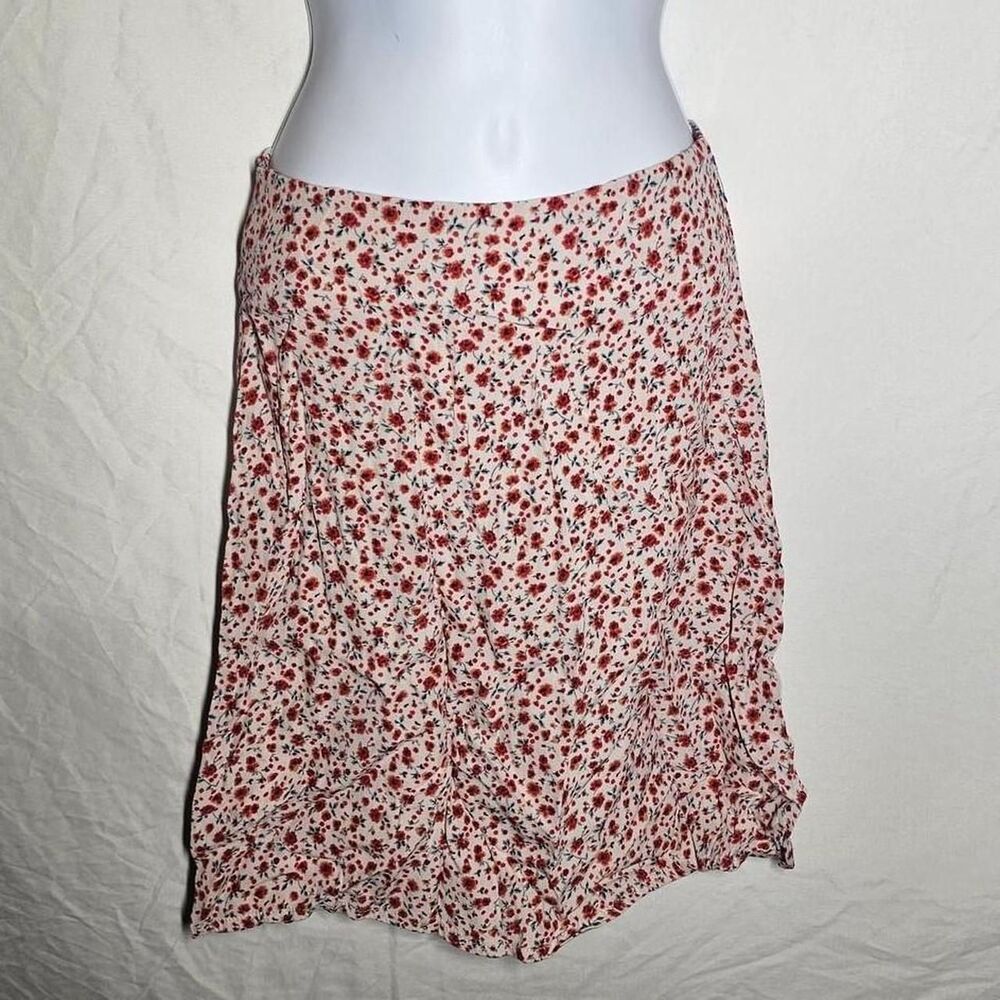 brandy melville floral coquette pink white mini skirt